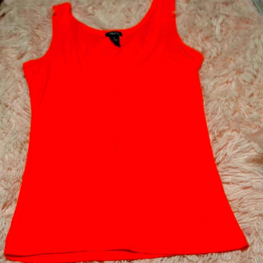Women's Red Sleeveless Top